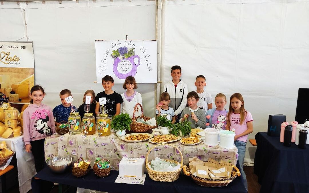 Učenici PŠ Vozilići su se uspješno predstavili na Festivalu samoniklog bilja u Kršanu