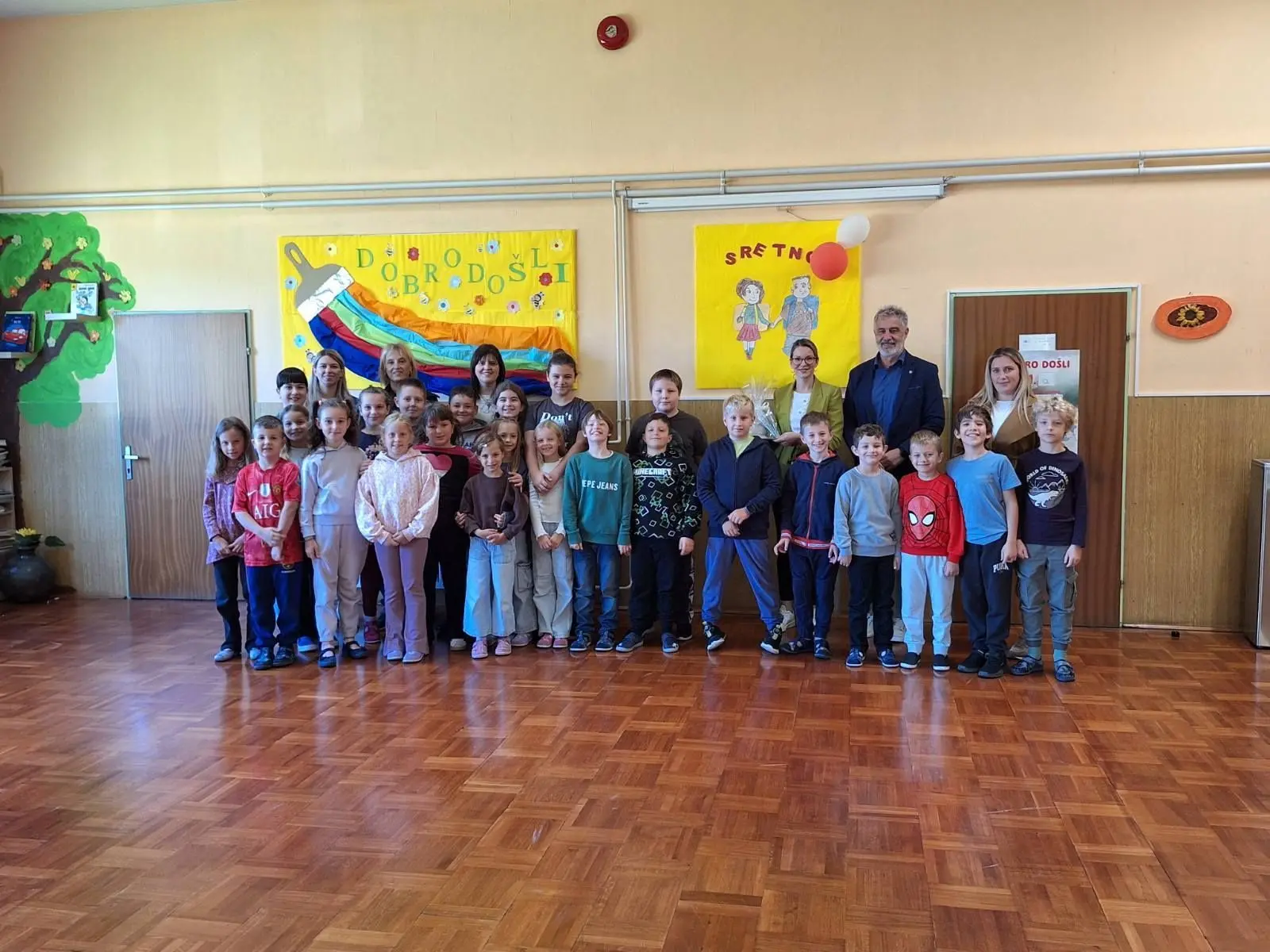 1759761286856-1759760392677