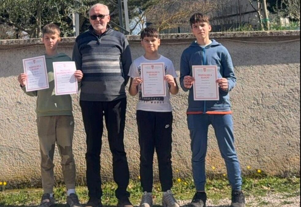 Izvrsni rezultati učenika na Županijskom natjecanju iz Islamskog vjeronauka